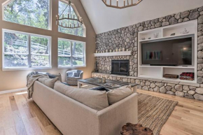 Gorgeous Lakehouse with Hot Tub and Waterfall Oasis!